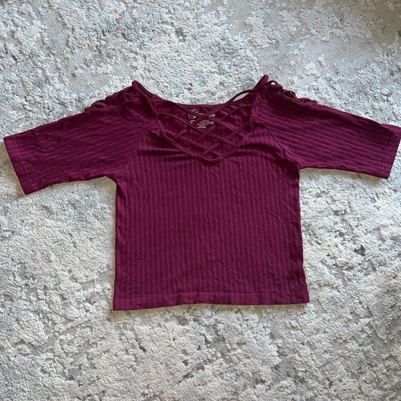 Suzette Crop Top - Picture 2 of 2